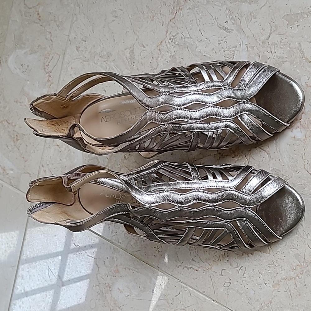 Dress gold sandals